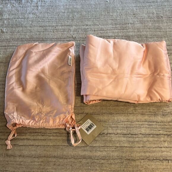 Anthropologie Signature Sateen Organic Bamboo Duvet Cover Pink Queen - Picture 2 of 3